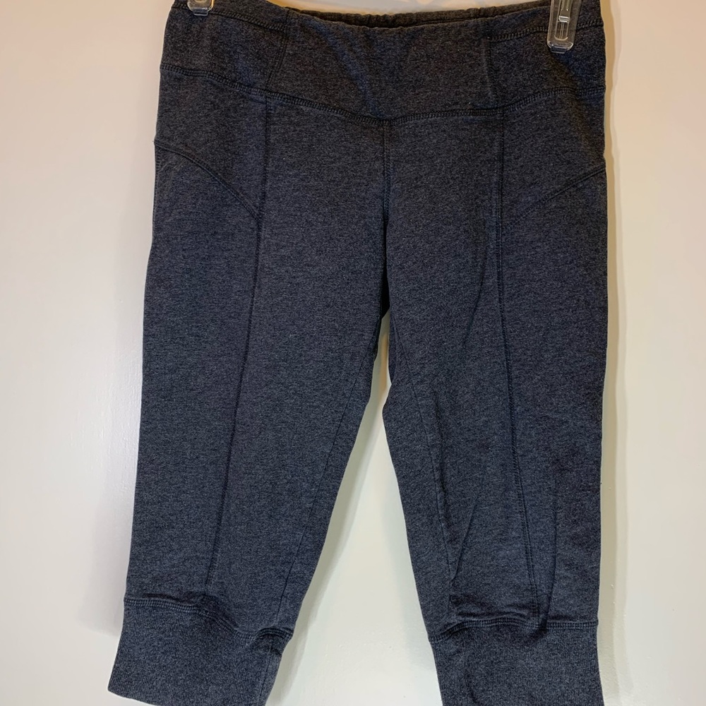 Light Grey Mondetta Capri Leggings